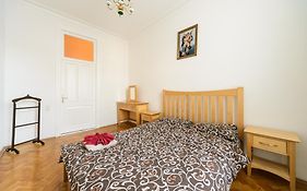 Apartment Near Arena City